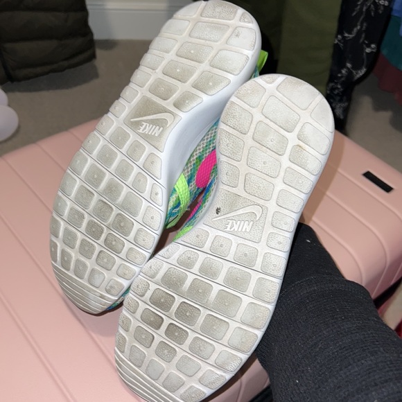 Nike Roche Run - Picture 2 of 3